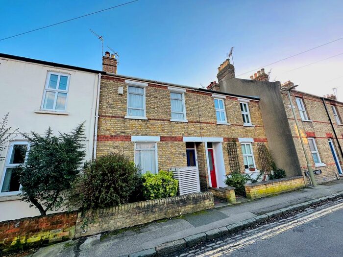 2 Bedroom Terraced House To Rent In Bateman Street, Headington, OX3