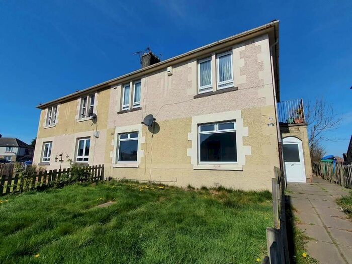 2 Bedroom Flat To Rent In Den Walk, Methil, Leven, KY8