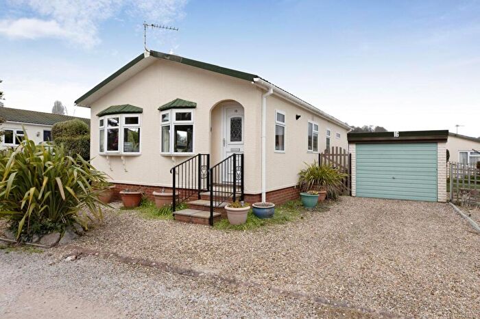 2 Bedroom Park Home For Sale In Beechwood Crescent, Dawlish Warren, EX7