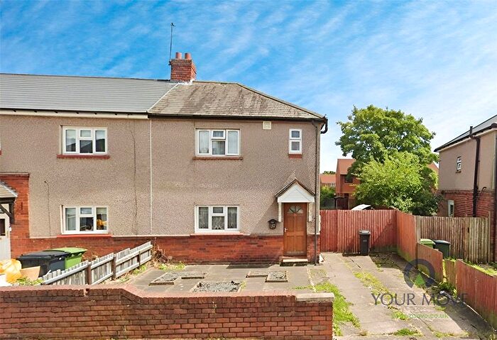 3 Bedroom Semi-Detached House To Rent In Norton Crescent, Bilston, West Midlands, WV14