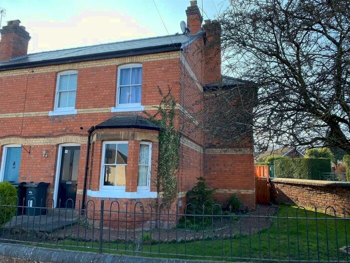 3 Bedroom End Of Terrace House To Rent In Belmont Road, Malvern, WR14