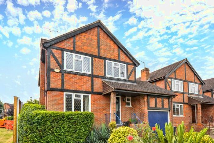 4 Bedroom Detached House To Rent In Forlease Road, Maidenhead, Berkshire, SL6