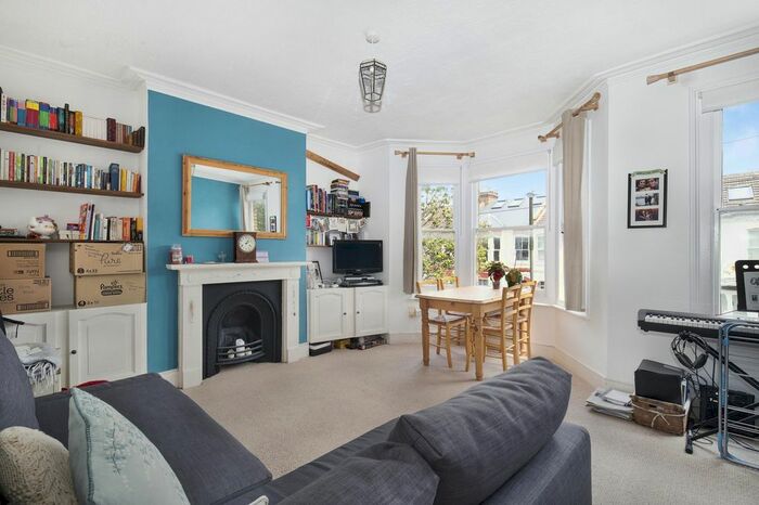 1 Bedroom Flat To Rent In Victory Road, Wimbledon, SW19