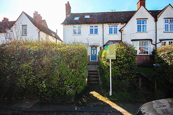 4 Bedroom Semi-detached House For Sale In Greenway, Berkhamsted, HP4