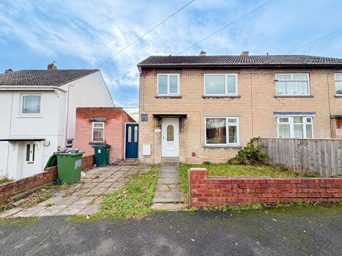3 Bedroom Semi Detached House For Sale In Barkwood Road, Rowlands Gill, NE39