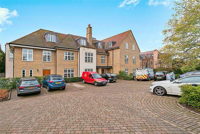 2 Bedroom Flat To Rent In William Morris House, Huntingdon Road, Cambridge, CB3
