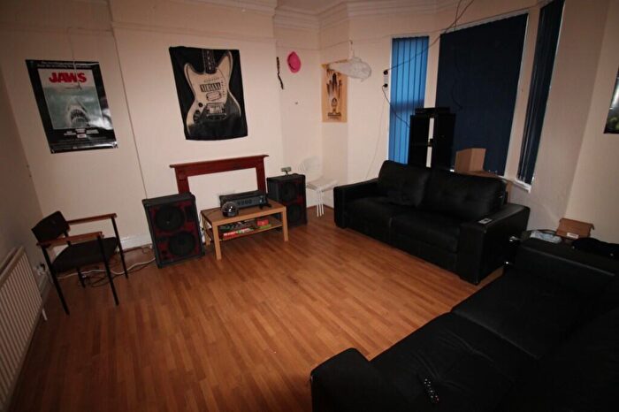 8 Bedroom Terraced House To Rent In Mayfair Road, Newcastle Upon Tyne, NE2