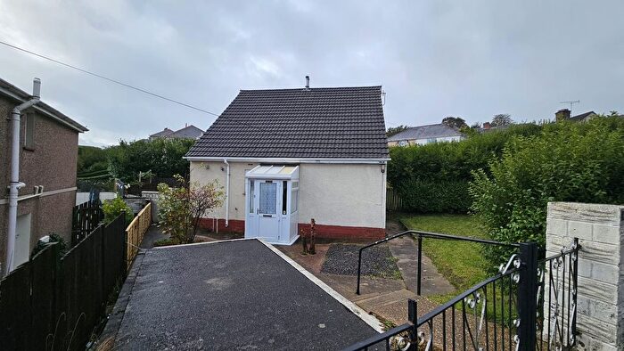 2 Bedroom Semi-Detached House To Rent In Townhill Road, Mayhill, Swansea, SA1