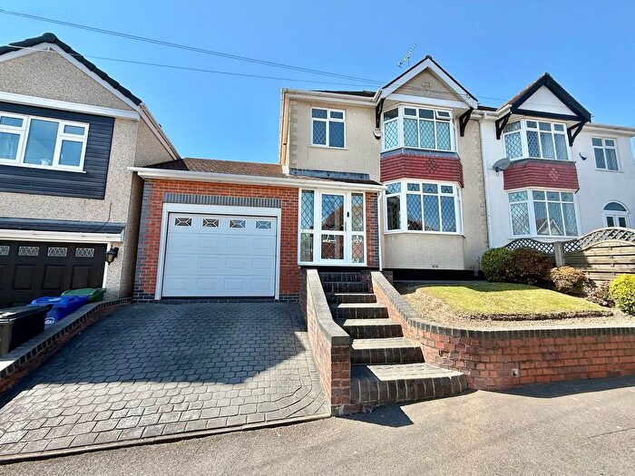 3 Bedroom Semi-Detached House For Sale In Wrens Avenue, Foxyards Estate, Tipton, DY4