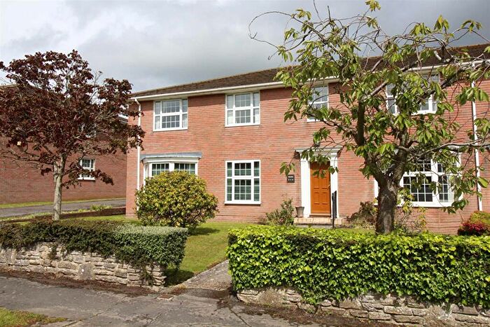 2 Bedroom Apartment For Sale In Trevone, Herbert Road, New Milton, Hampshire, BH25