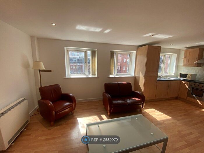 1 Bedroom Flat To Rent In Wilton Place, Salford, M3