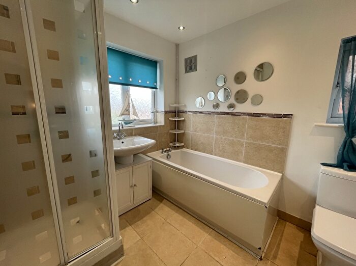 3 Bedroom Semi-detached House To Rent In Collins Road, Walsall, WS8