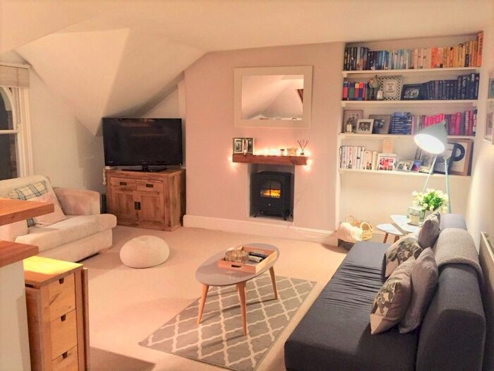 1 Bedroom Flat To Rent In Hazellville Road, London, N19