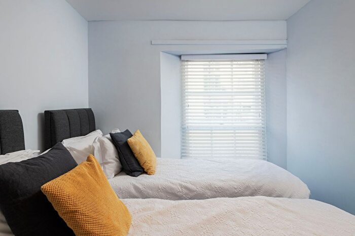 2 Bedroom Flat For Sale In Dart Retreat, Victoria Road, Dartmouth, Devon, TQ6