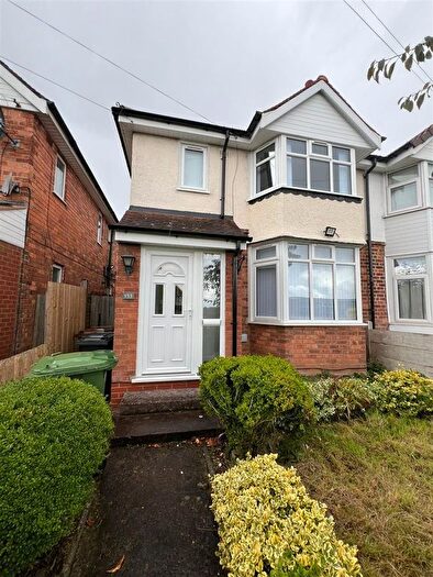 3 Bedroom Semi-Detached House For Sale In Lode Lane, Solihull, B91