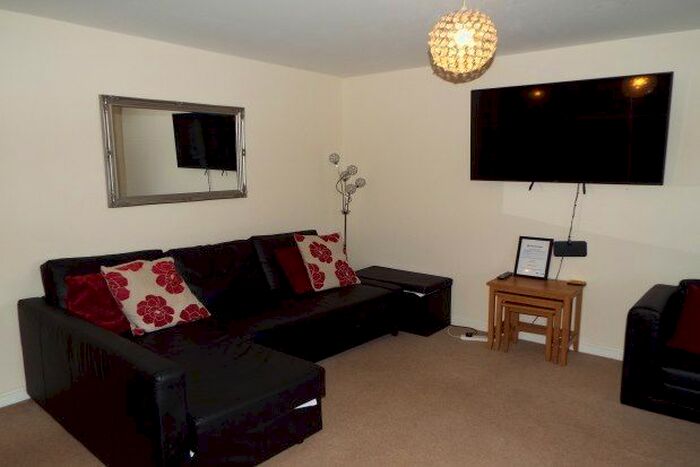 1 Bedroom Flat To Rent In The Granary, Cardiff, CF10