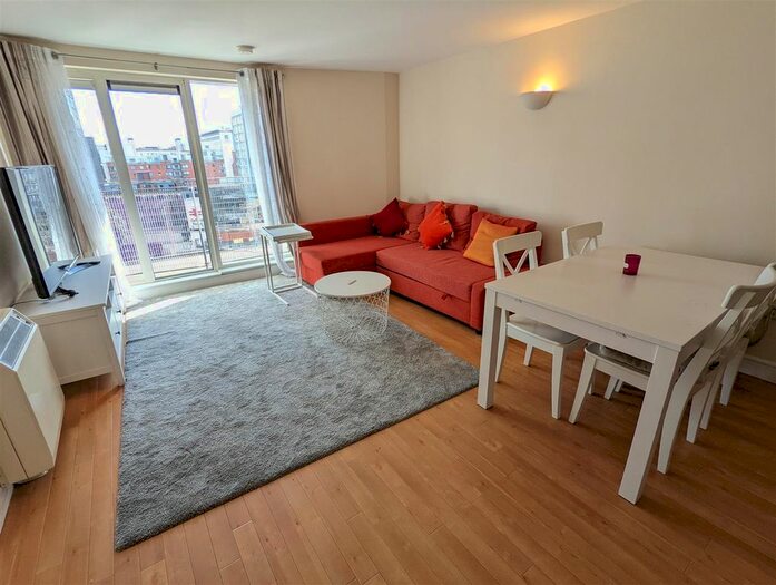2 Bedroom Flat To Rent In , Whitworth Street West, Manchester, M1