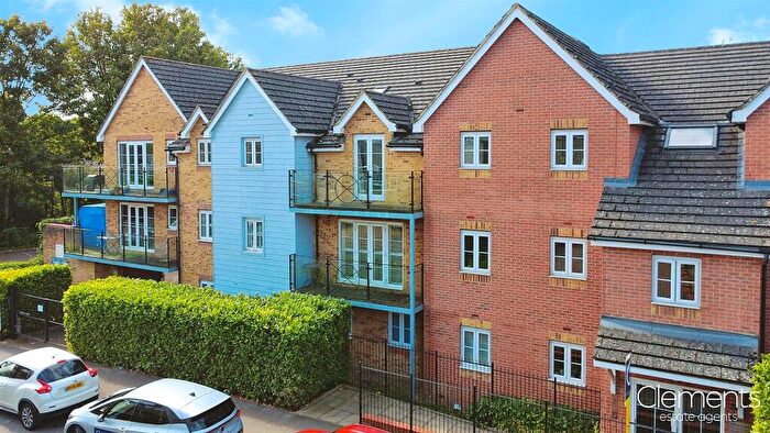 2 Bedroom Flat To Rent In Ebberns Road, Hemel Hempstead, HP3