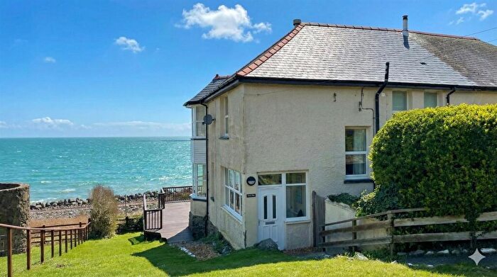 3 Bedroom Semi-Detached House For Sale In Llanaber, Barmouth, LL42