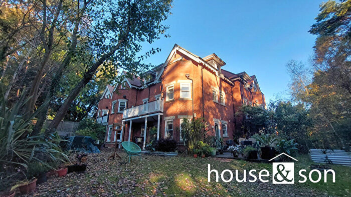 2 Bedroom Apartment For Sale In Meyrick Hall, Meyrick Park Crescent, Bournemouth, BH3