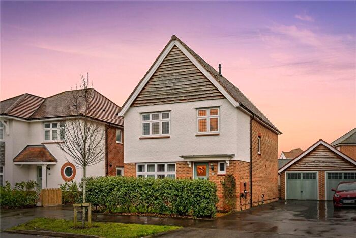 3 Bedroom Detached House For Sale In Mitchell Way, Abingdon, Oxfordshire, OX13