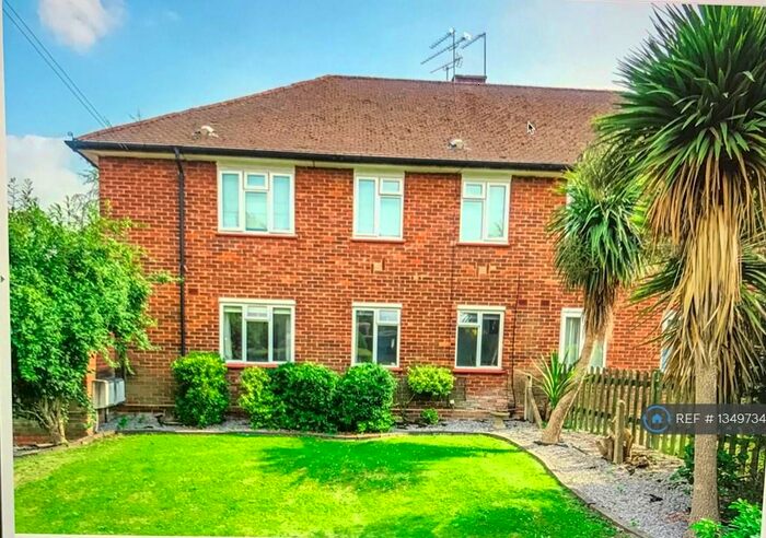 2 Bedroom Maisonette To Rent In Hill Lane, Ruislip, HA4