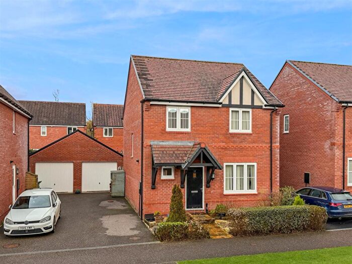 4 Bedroom House For Sale In Birdwood Crescent, Bideford, EX39