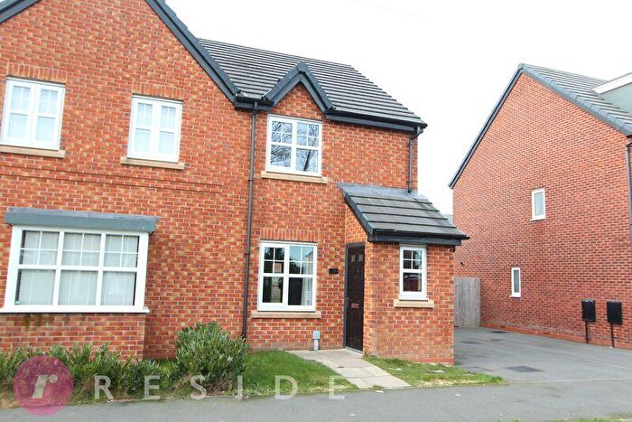 2 Bedroom Semi Detached House For Sale In Thirlmere Drive, Middleton, M24
