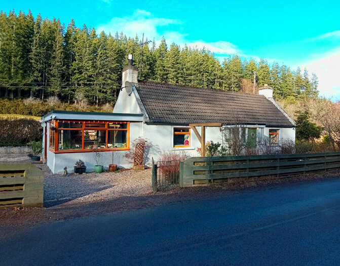 2 Bedroom Detached Bungalow For Sale In Pluscarden, Elgin, IV30