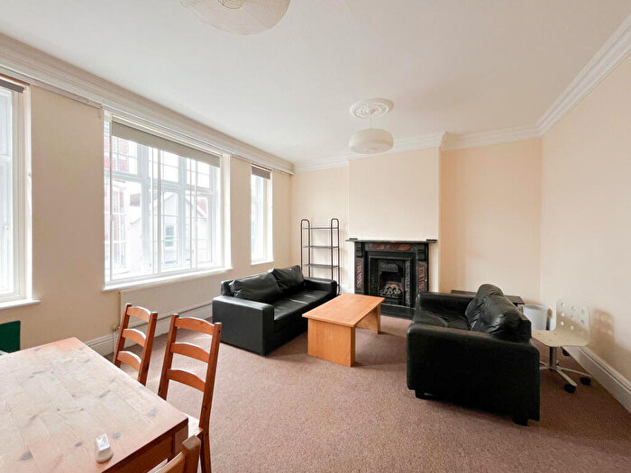 5 Bedroom Maisonette To Rent In North View, Westbury Park, BS6