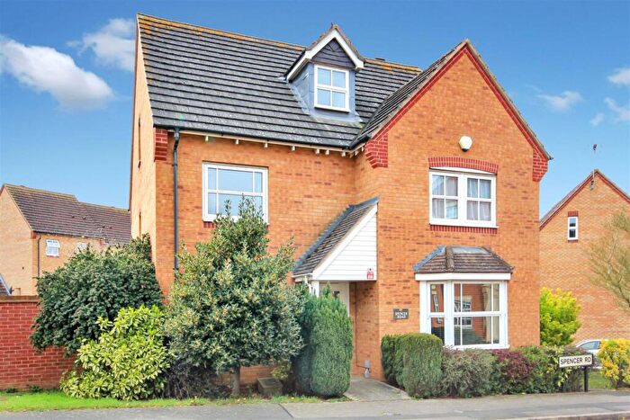 4 Bedroom Detached House For Sale In Spencer Road, Wellingborough, NN8