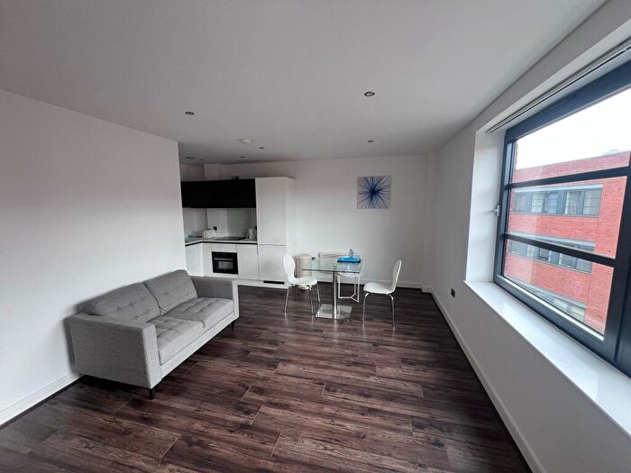 1 Bedroom Apartment To Rent In Pope Street, Birmingham, B1