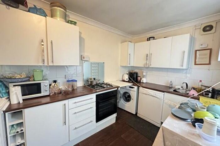 4 Bedroom Terraced House To Rent In Merthyr Street Cardiff B, CF24