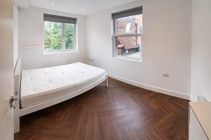 Studio To Rent In Cobbold Road, London, E11