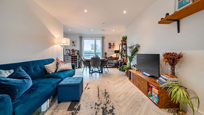 1 Bedroom Flat For Sale In Courthouse Way, London, SW18