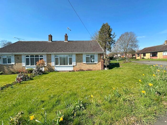 1 Bedroom Semi-Detached Bungalow For Sale In Hill Crescent, Stretton On Dunsmore, Rugby, CV23
