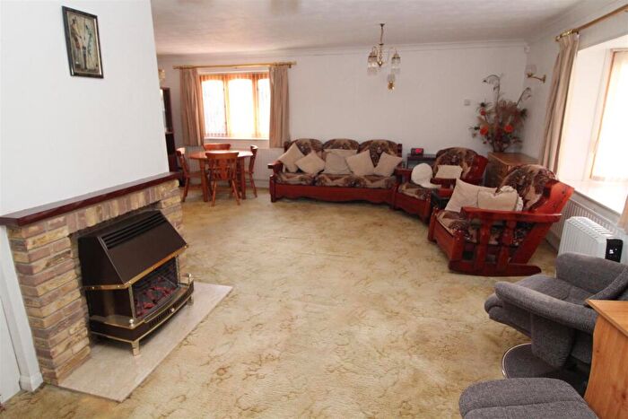 2 Bedroom Detached Bungalow For Sale In Barons Road, Bury St. Edmunds, IP33
