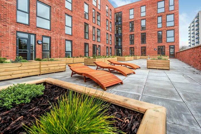 1 Bedroom Flat To Rent In Bedroom Property In Trafford Street, Chester, CH1