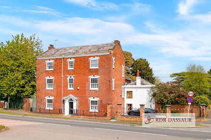 6 Bedroom Link Detached House For Sale In Watling Street, Witherley, CV9