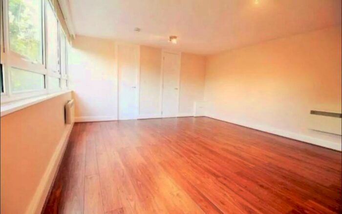 Studio To Rent In Hornsey Lane, London, N6