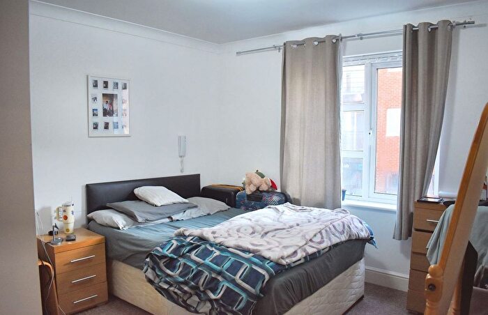 2 Bedroom Flat For Sale In Flat, Edward Street, Birmingham, West Midlands, B1