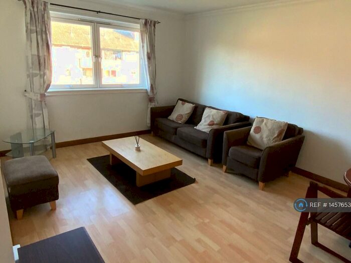 2 Bedroom Flat To Rent In Summerhill Drive, Aberdeen, AB15
