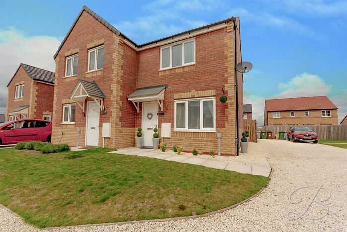 2 Bedroom Semi-Detached House To Rent In Poppy Avenue, New Ollerton, Newark, NG22