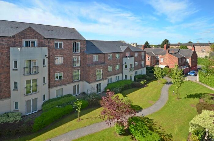 2 Bedroom Flat To Rent In Kingfisher House, Brinkworth Terrace, York, YO10