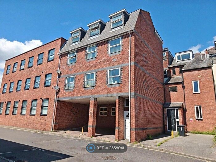 2 Bedroom Flat To Rent In Winchester Street, Southampton, SO15