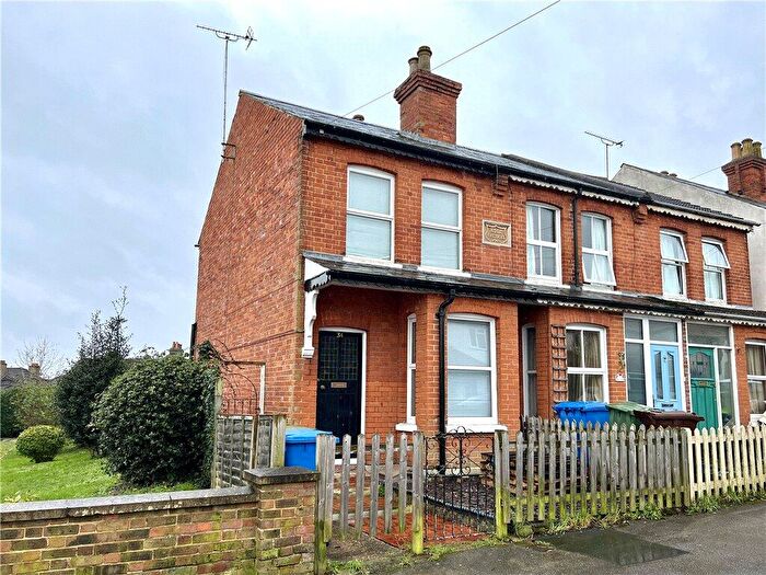 2 Bedroom End Of Terrace House For Sale In Belle Vue Road, Aldershot, Hampshire, GU12