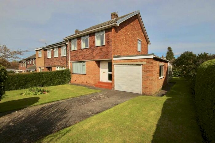 3 Bedroom Semi-Detached House For Sale In Thweng Way, Guisborough, North Yorkshire, TS14