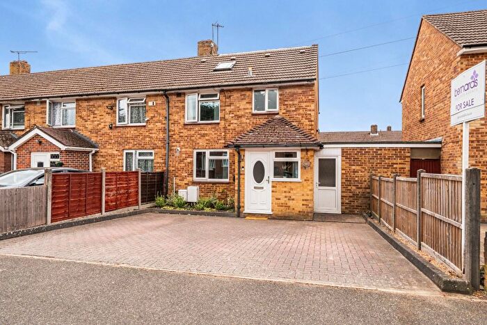 3 Bedroom End Of Terrace House For Sale In Farringdon Road, Havant, PO9