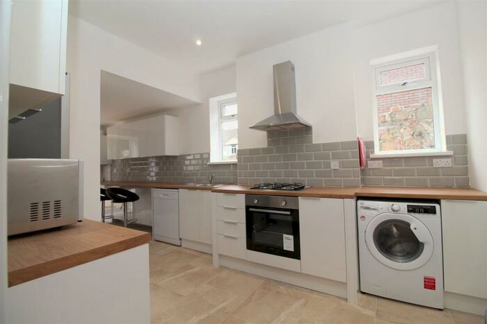 6 Bedroom House To Rent In Letty Street, Cathays, Cardiff, CF24