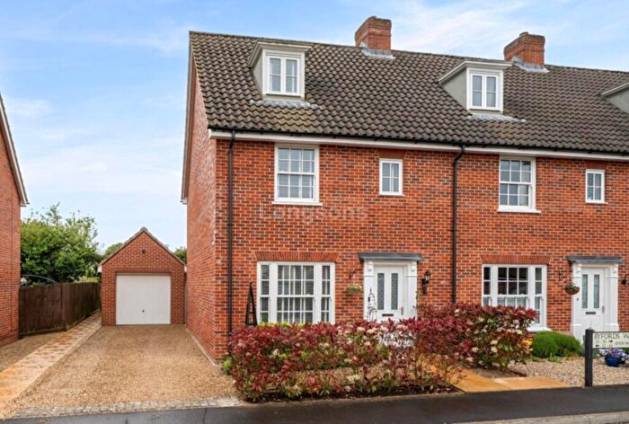 3 Bedroom End Of Terrace House For Sale In Byfords Way, Watton, IP25